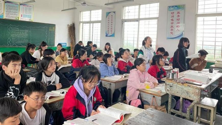 2025年新澳门管家婆资料免费资料,檀健次新戏和拖把有吻戏,最新核心解答落实_AndroidV1.26