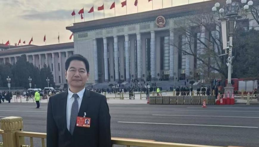 澳门49图库最快开奖,美财长在乌与泽连斯基会晤,机构预测与落实方法揭秘_高级版V12.19